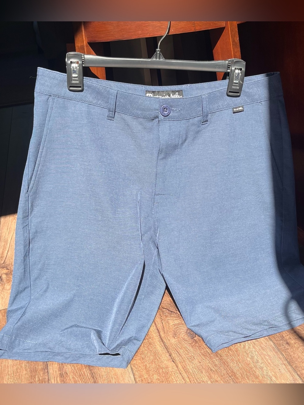 Travis Mathew Blue Shorts! Waist 33” 10 inch inseam! Great for Golf or Everyday!